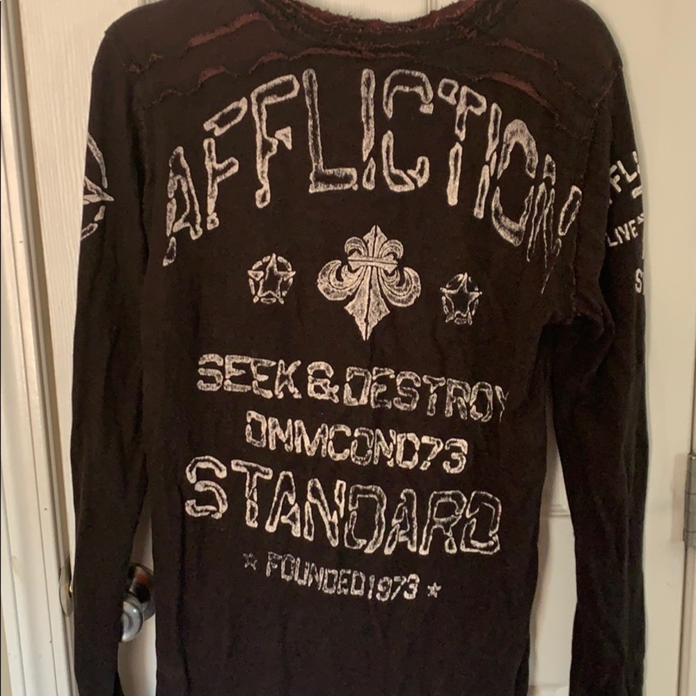 Affliction reservable shirt